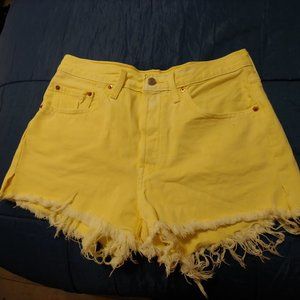 Levi 501 Shorts Yellow Size 30